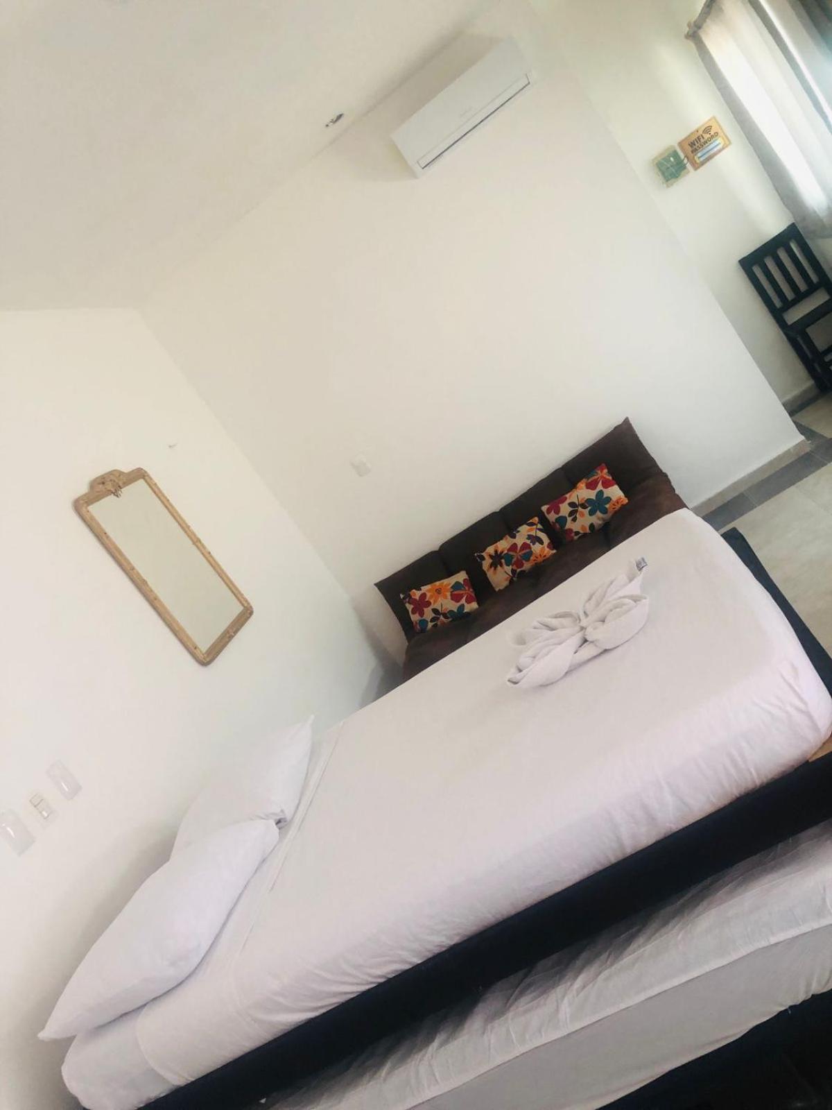 Easy Hotel Playa del Carmen Zewnętrze zdjęcie